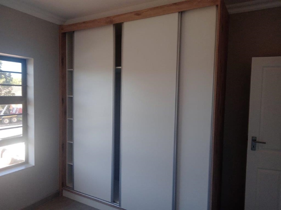 3 Bedroom Property for Sale in Wavecrest Eastern Cape